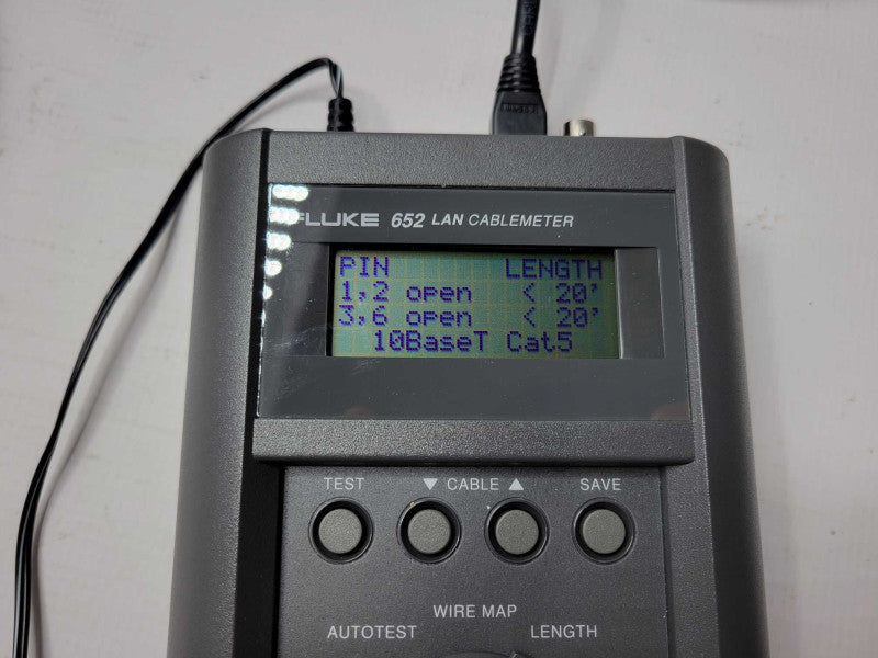 Fluke 652 LAN Cablemeter and 650R Remote with power adapter and cables _