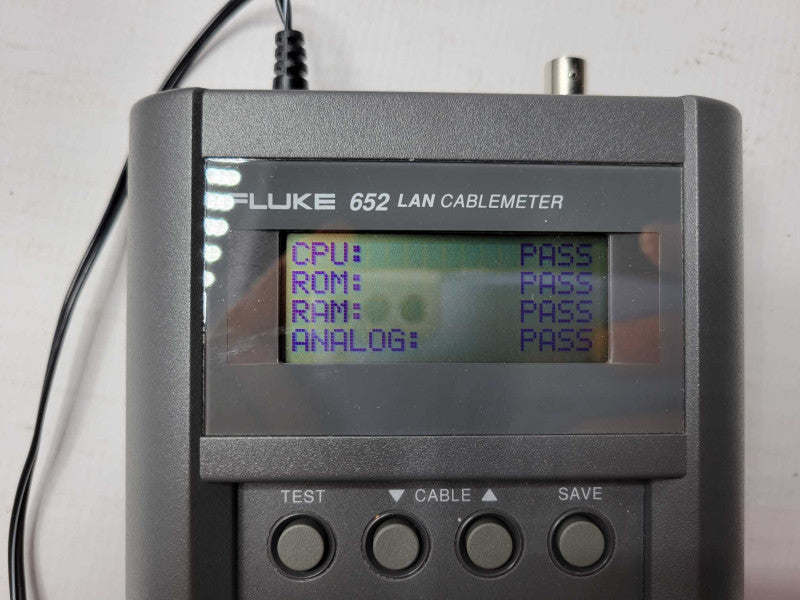 Fluke 652 LAN Cablemeter and 650R Remote with power adapter and cables _