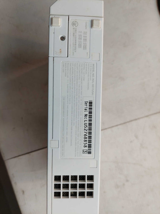 Nintendo Wii ( Console Only )