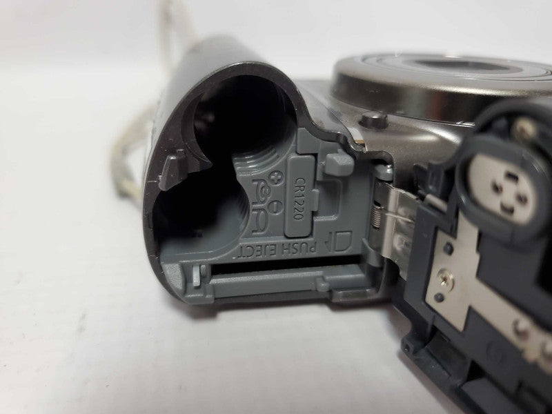 Canon Powershot A590 IS 8.0MP Camera Q|