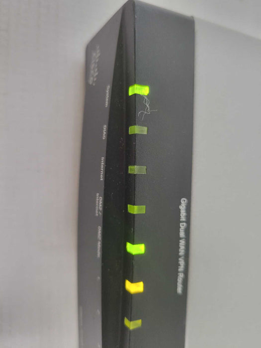 Cisco RV042G Small Business GIGABIT DUl WAN VPN Router Q!
