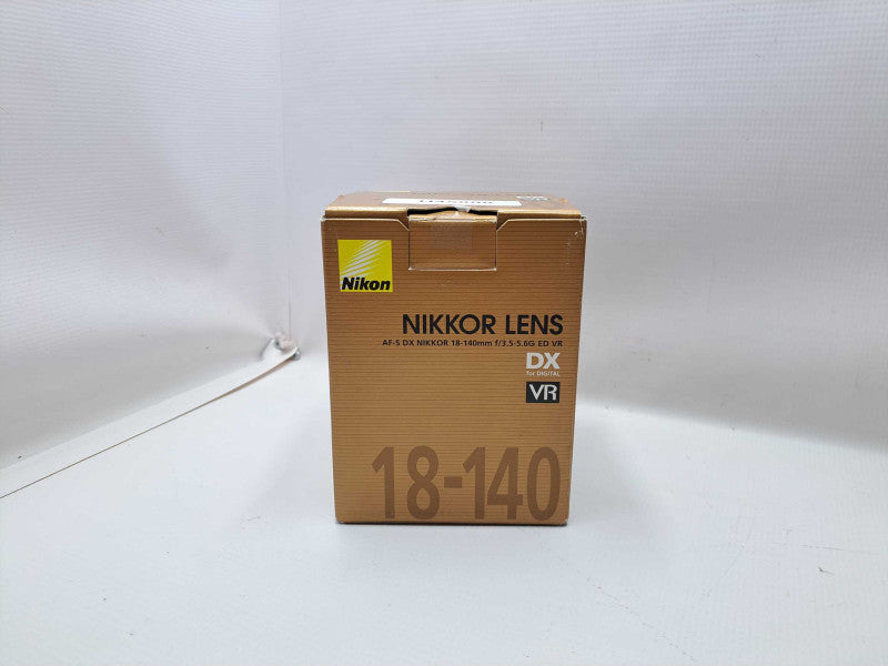 Nikon AF-S DX NIKKOR 18-140mm F/3.5-5.6G ED VR Lens *READ* )
