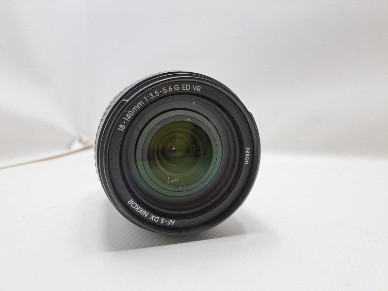 Nikon AF-S DX NIKKOR 18-140mm F/3.5-5.6G ED VR Lens *READ* )