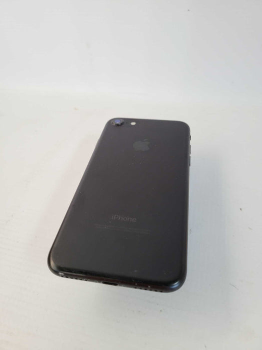 iPhone 7 128GB - READ