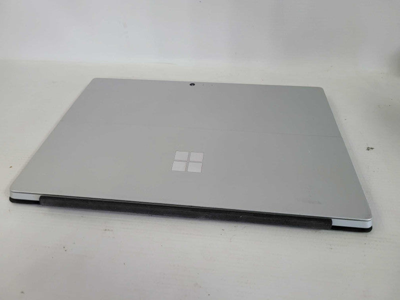 Microsoft Surface Pro 4 - i5-6300U 2.4GHz, 4GB RAM, 128GB SSD