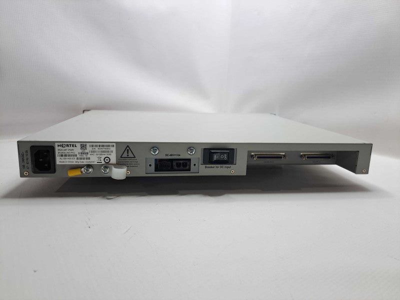 Avaya Nortel BayStack 5520-48T-PWR 48-Port PoE Switch Layer 3 )