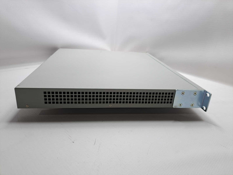 Avaya Nortel BayStack 5520-48T-PWR 48-Port PoE Switch Layer 3 )