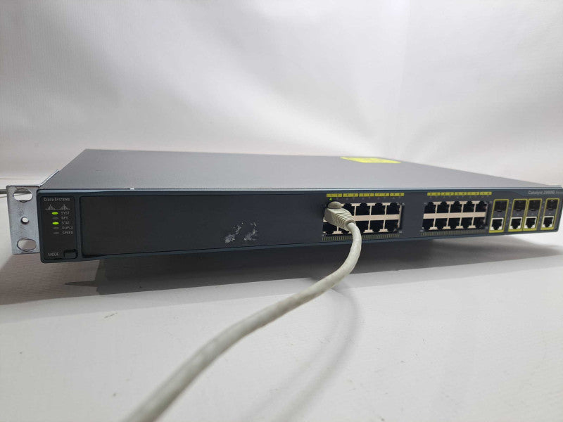 Cisco WS-C2960G-24TC-L V04 24 Port 2960G Gigabit Switch )