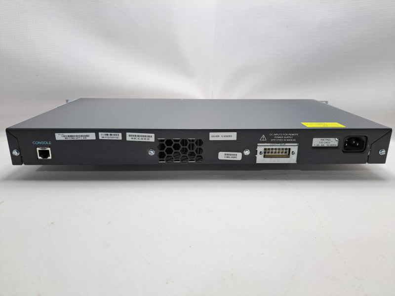 Cisco WS-C2960-24TT-L 24-Port Ethernet Network Switch )
