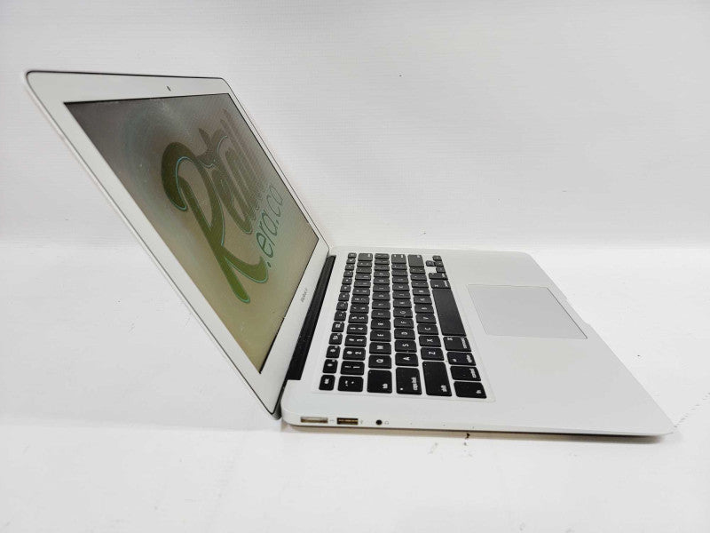 Macbook Air 2015 13\\" Core i5-5250U @ 1.6GHz 8GB DDR3 120GB SSD (