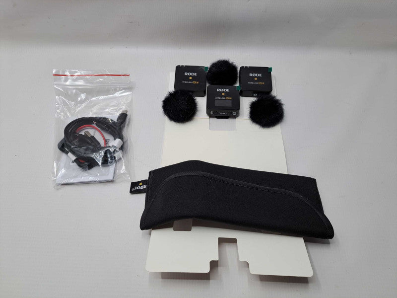 Rode Wireless Go II Dual-Channel Wireless Microphone System Black )