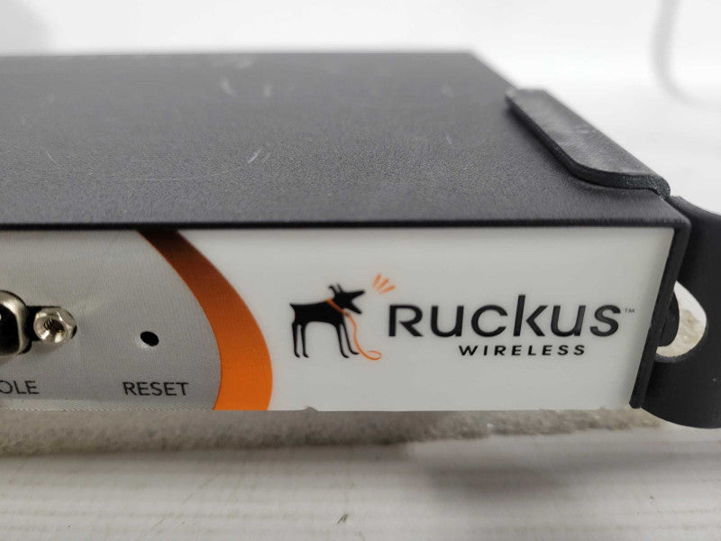 Ruckus Zone Director 1100 Wireless Controller !