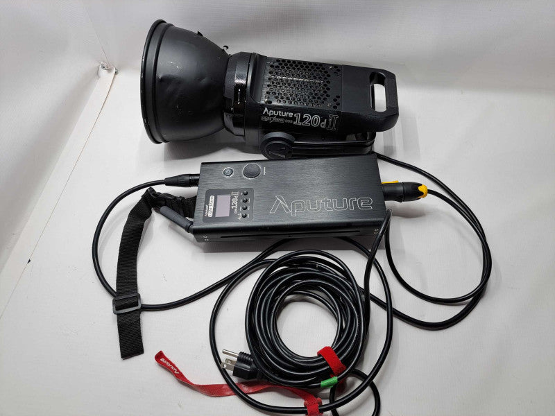 Aputure Light Storm LS C120d II Daylight LED Light Kit )