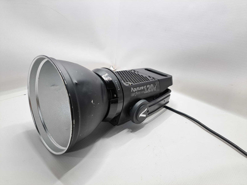 Aputure Light Storm LS C120d II Daylight LED Light Kit )