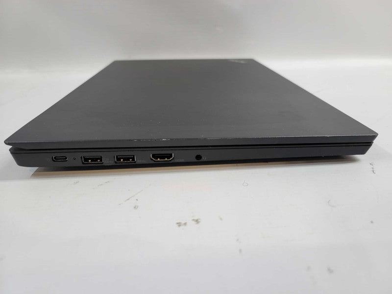 Lenovo ThinkPad E15 i5-10210U @ 1.60GHz. 8GB DDR4, 512GB SSD Î²