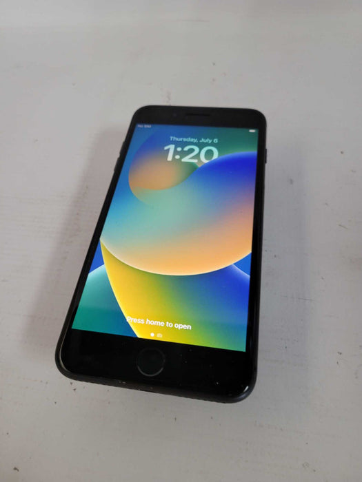 iPhone 8 Plus 64GB - READ