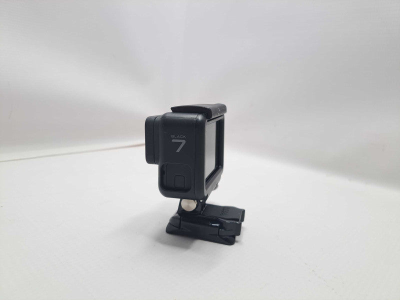 GoPro 7 Black Waterproof Action Camera 4K 12MP *READ* )