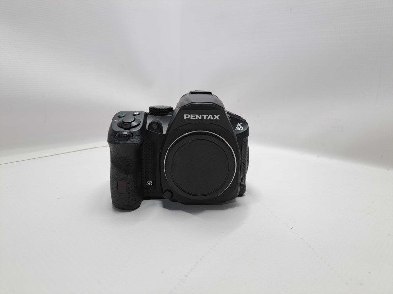 Pentax K-30 16.3 MP Digital SLR Camera - Black (Body only) )