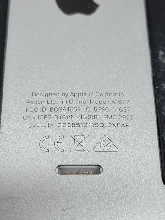 Apple A1657 Wireless Magic Mouse 2 Q