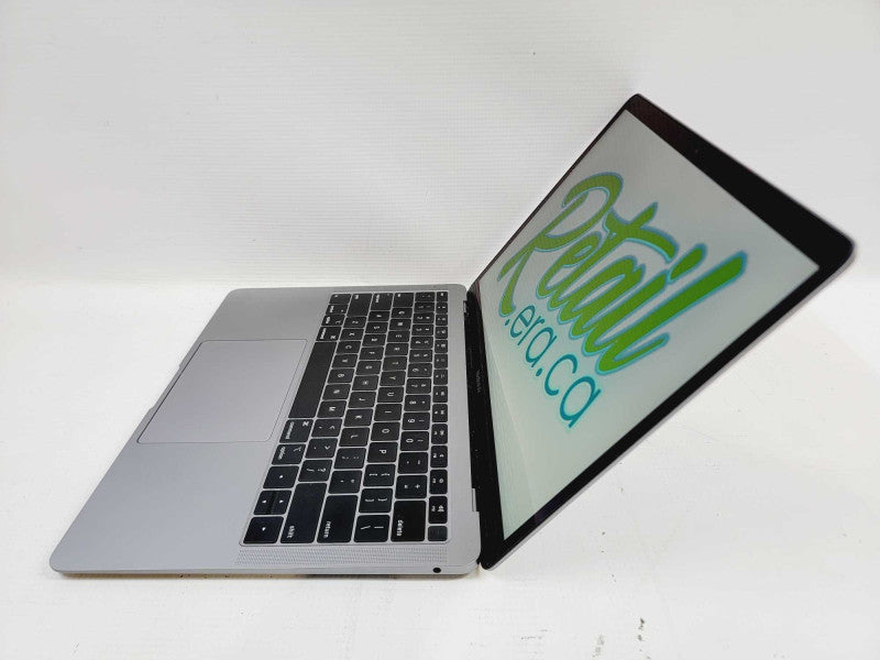 Apple Macbook Air Retina 2018 13\\" Core i5-8210Y @ 1.6GHz 8GB DDR3 250GB SSD (