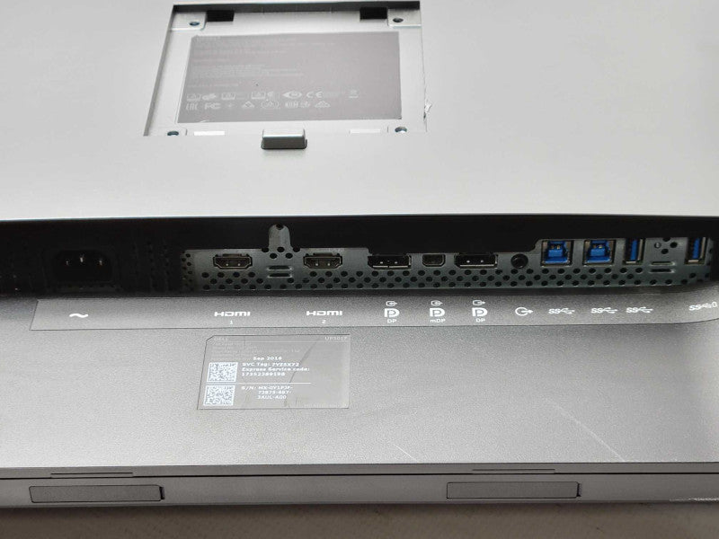 Dell UltraSharp 30\\" Monitor UP3017 2560x1600 with Stand  Q_