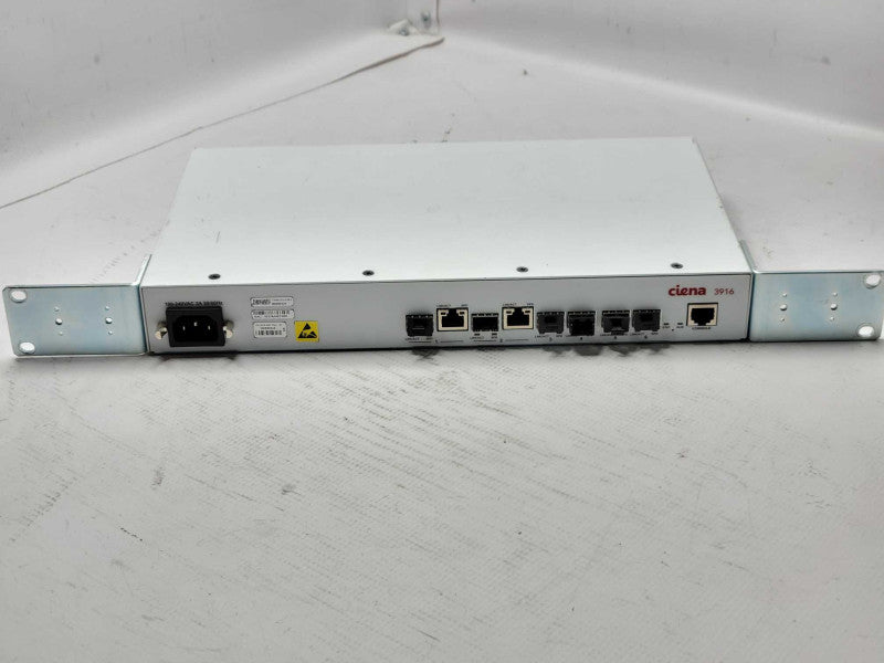 Ciena 3916 series service delivery switch 170-3916-900 Read _