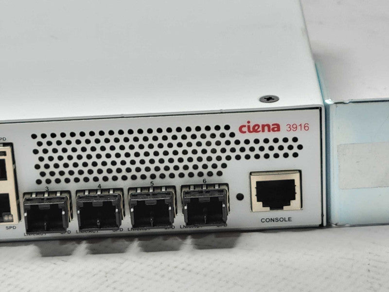 Ciena 3916 series Service Switch 170-3916-904, Read Q_