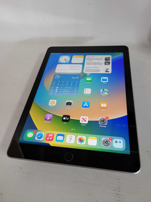 iPad 6th Gen 128GB