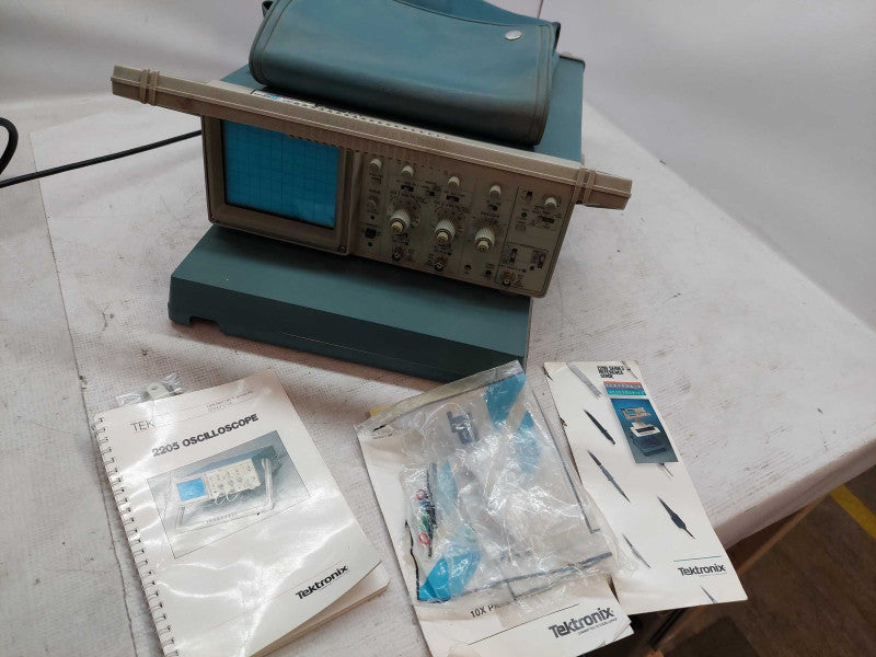 Tektronix 2205 20Mhz Oscilloscope