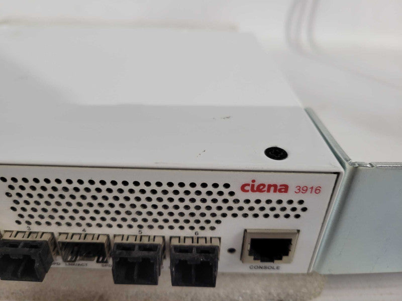 Ciena 3916 series Service Switch 170-3916-904, Read !