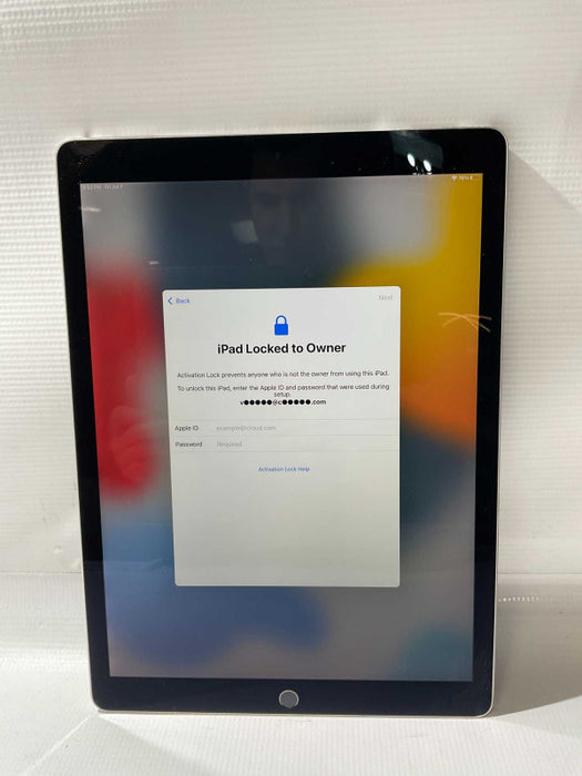 Apple iPad Pro 12.9 inch A1670 READ  -