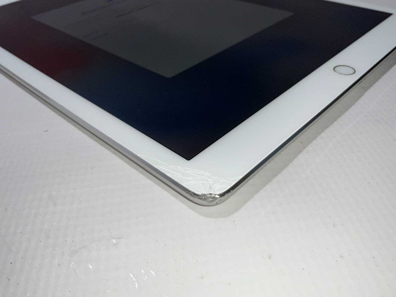 Apple iPad PRO 12.9 inch 2nd gen A1670 READ  -