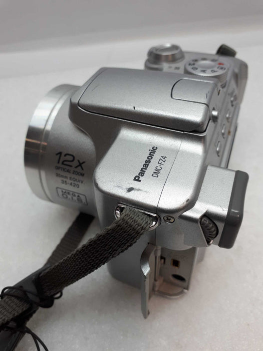 Panasonic LUMIX DMC-FZ4 8.1MP 10x Digital Camera  &