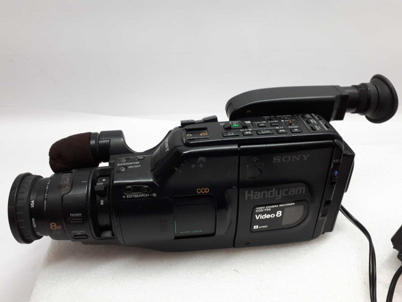 Sony CCD-F55 Handycam Video 8 Camcorder &