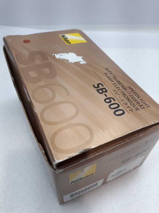 Nikon Speedlight SB-600 Shoe Mount Flash, with instructions leaflet & case &
