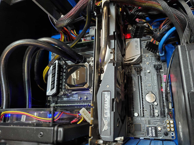 Custom PC - Intel i7-5820k @ 3.30 GHZ, 32GB DDR4, GTX 970 2GB, 700W PSU
