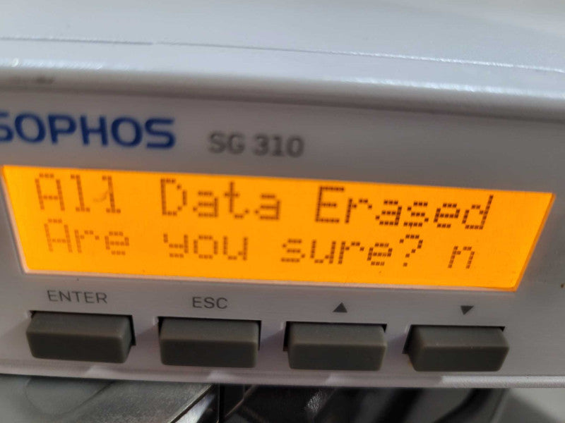 Sophos SG 310 rev.2 Firewall Security Appliance UTM 9.707 !