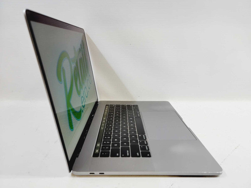 Apple Macbook 2017 15\\" Core i7-7820HQ @ 2.9GHz 16GB DDR3 500GB SSD Radeon 560 4GB (