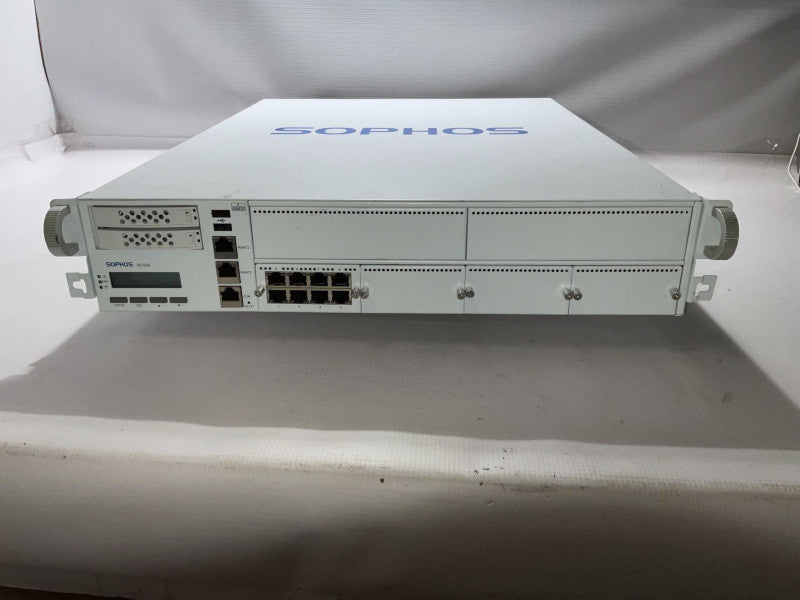 SOPHO SG 550 2x intel Xeon E5-2630 v3 @2.40GHz 24GB RAM 2x 480GB SSD  -