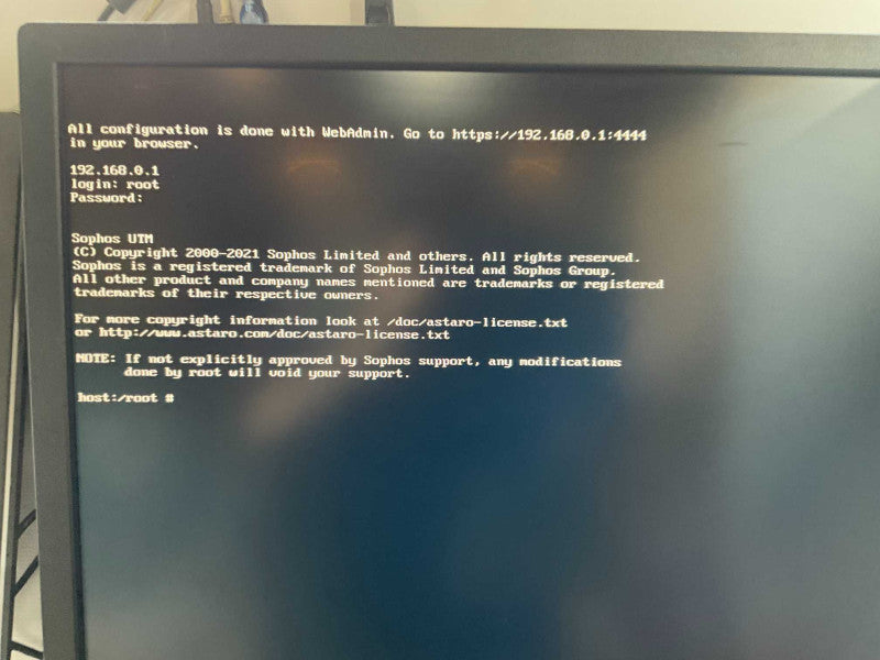 SOPHO SG 550 2x intel Xeon E5-2630 v3 @2.40GHz 24GB RAM 2x 480GB SSD  -