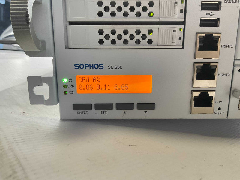 SOPHO SG 550 2x intel Xeon E5-2630 v3 @2.40GHz 24GB RAM 2x 480GB SSD  -