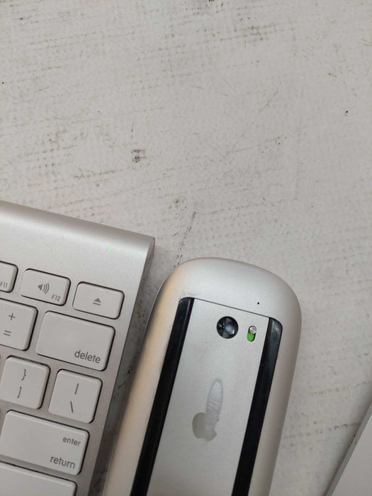 Apple Wireless Keyboard A1314, Number Pad (Belkin) F8T067, Mouse A1296