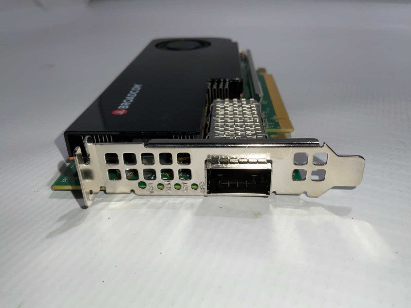 Broadcom PCIe Storage Adaptor BCM958804A8040C: single port 100Gb/s -