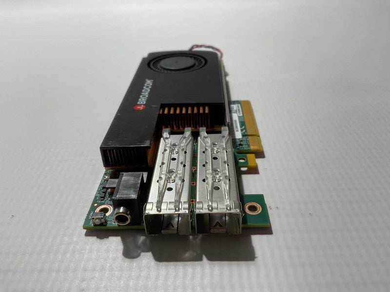 Broadcom PCIe Smart NIC BCM958802A8044C: dual-port 25 Gb/s with 4 GB DDR4 -