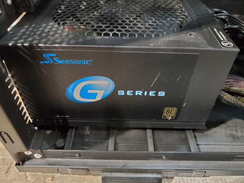 Antec Mid tower case with 750W PSU