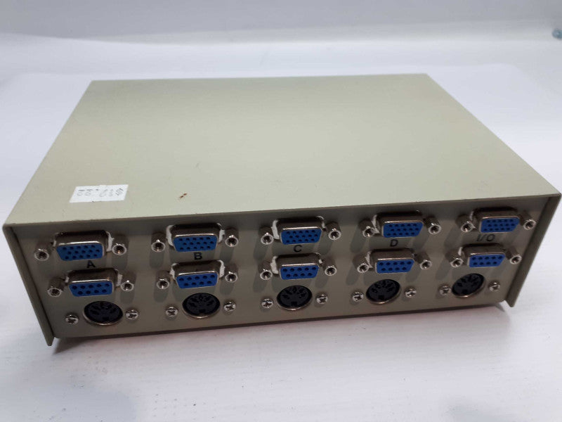 Data transfer switch box &