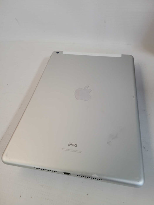 Apple iPad 8th Gen 128GB (A2429)