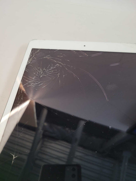 Apple iPad 8th Gen 128GB (A2429)