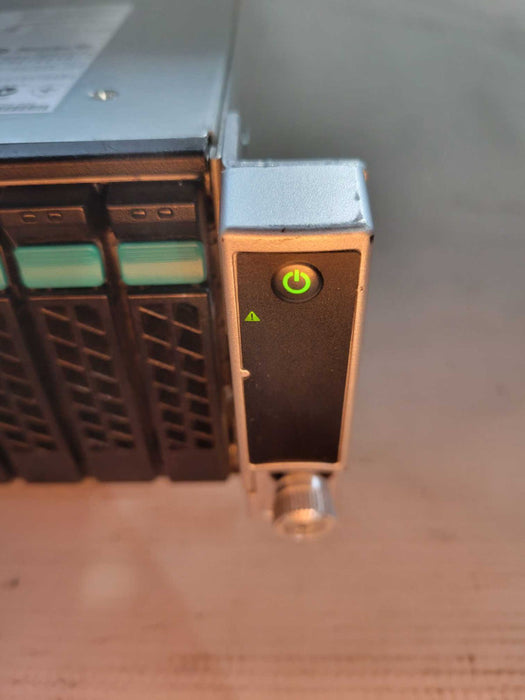Intel Storage System JBOD2000 NAS 2x PSU - 24x 2.5\\" [19x Caddies Included] !