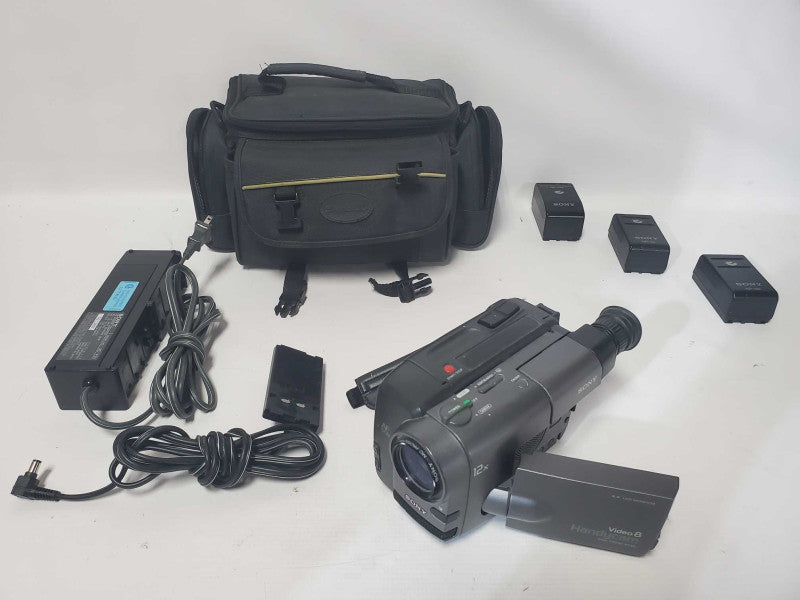 SONY Video8 CCD-TRV30 Handycam Camcorder (AS-IS) |